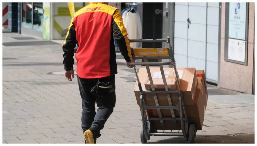 Dhl-betrugsmasche verbraucherzentrale warnt vor paketannahme
