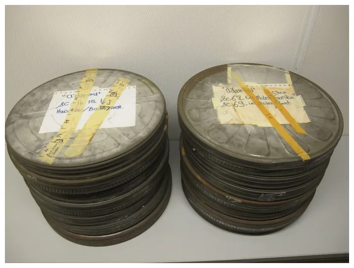 Vintage 35mm film cans (from films by Dick Maas) (14) - - Catawiki