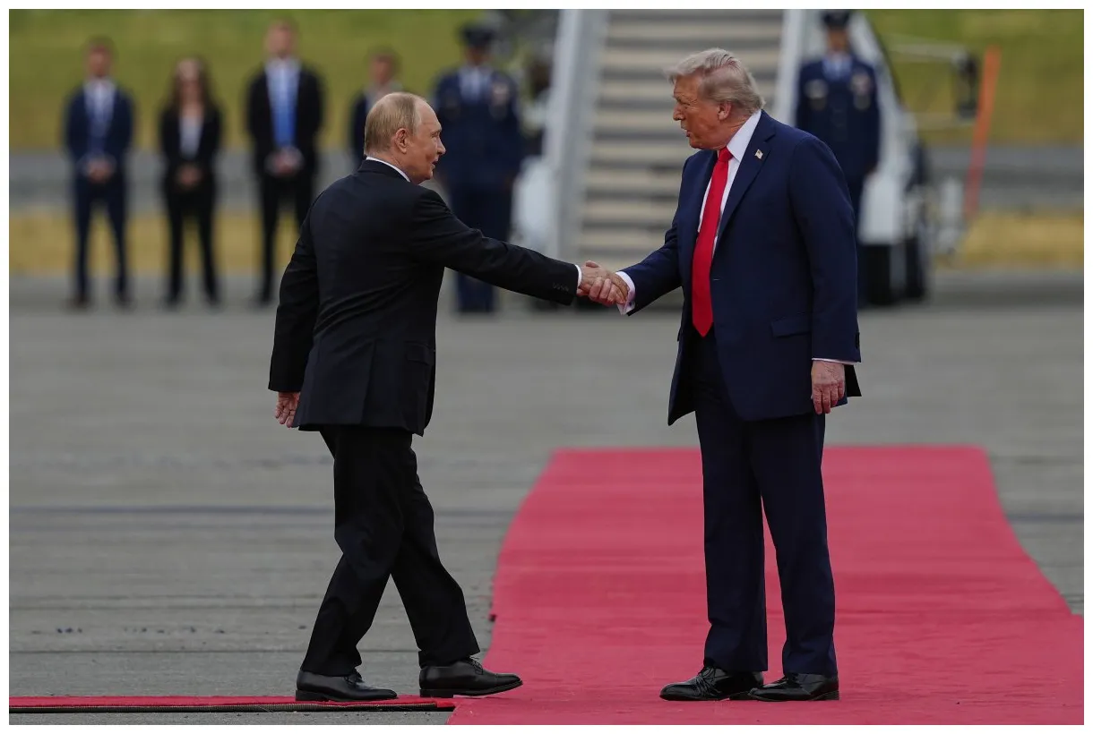 Photos Show Donald Trump Welcoming Vladimir Putin Before Leaving Alaska