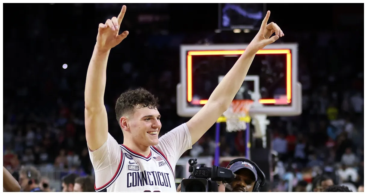 Uconn star declares for 2024 nba draft