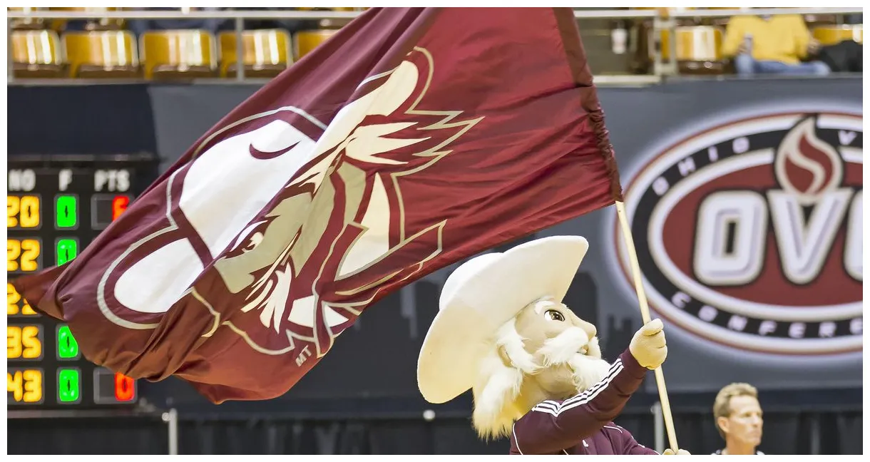 Louisville vs. eastern kentucky preview card chronicle