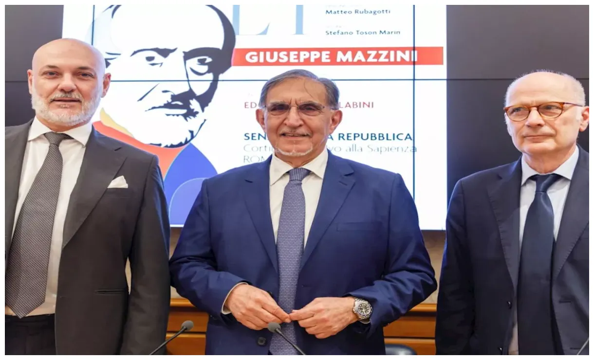 Mette in scena 'l'inimitabile' giuseppe mazzini