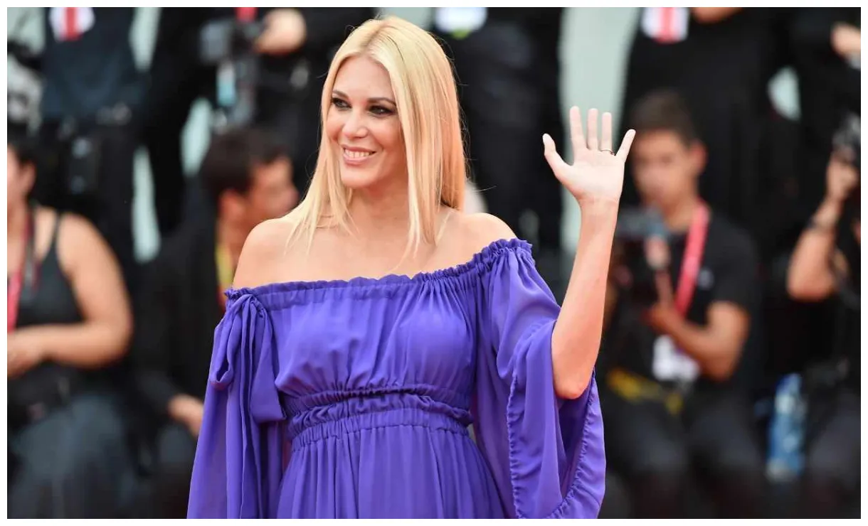 Stop alla tv la conduttrice si ferma per un po'