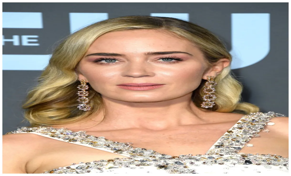 2019 critics’ choice awards • celebmafia