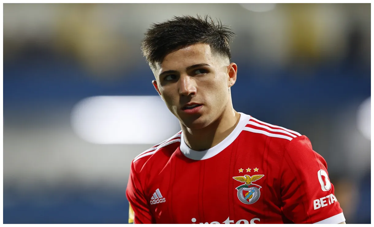 Enzo fernandez out of benfica squad as record-breaking chelsea links