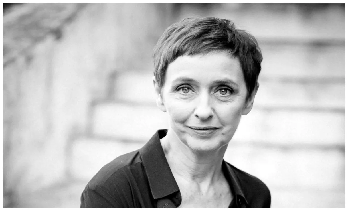 La côte-saint-andré. une journée de chanson française avec enzo enzo