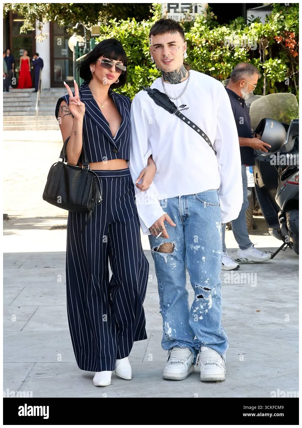 Rome, the "dancing with the stars" contestants enter the rai auditorium