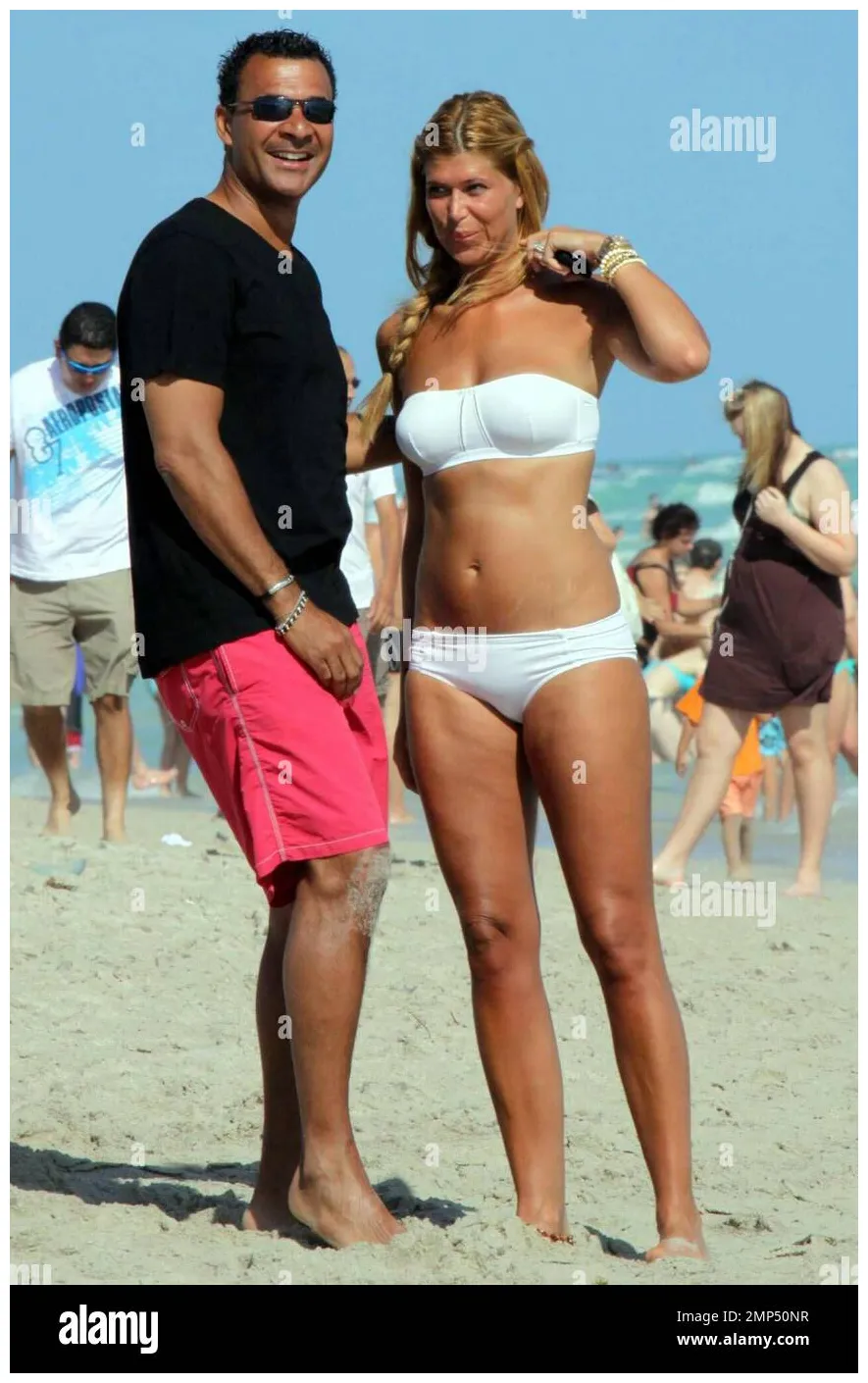 9 Hot Sexy Estelle Cruijff Bikini Pics