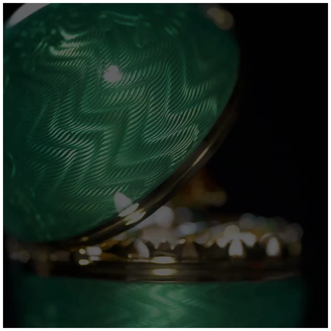 Fabergé @official / twitter