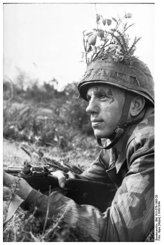 Pin on Fallschirmjäger