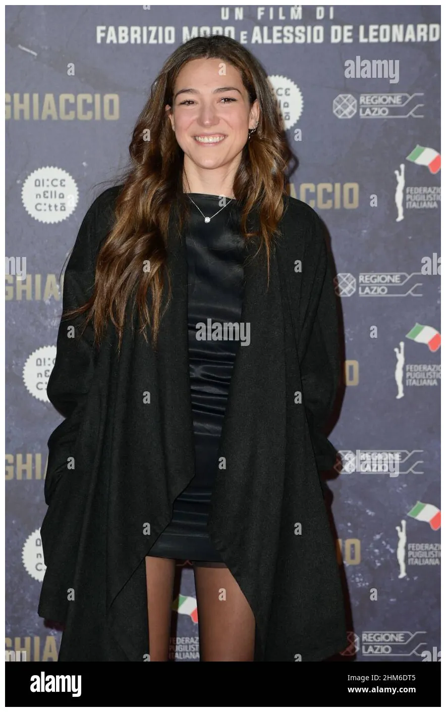 Attends the red carpet of the movie ghiaccio at the