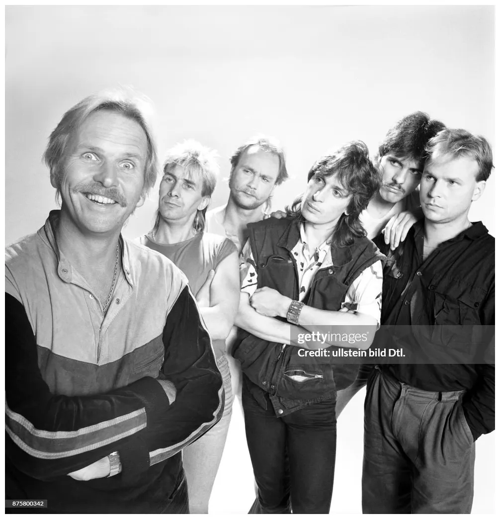 Frank Zander mit Band, Fotoshooting im Studio, v.l.n.r. Frank Zander