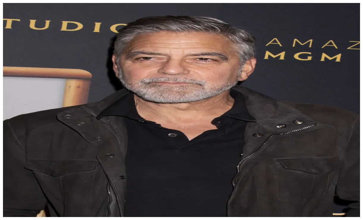 Wolfs debuts on rotten tomatoes with 's best score since 2016