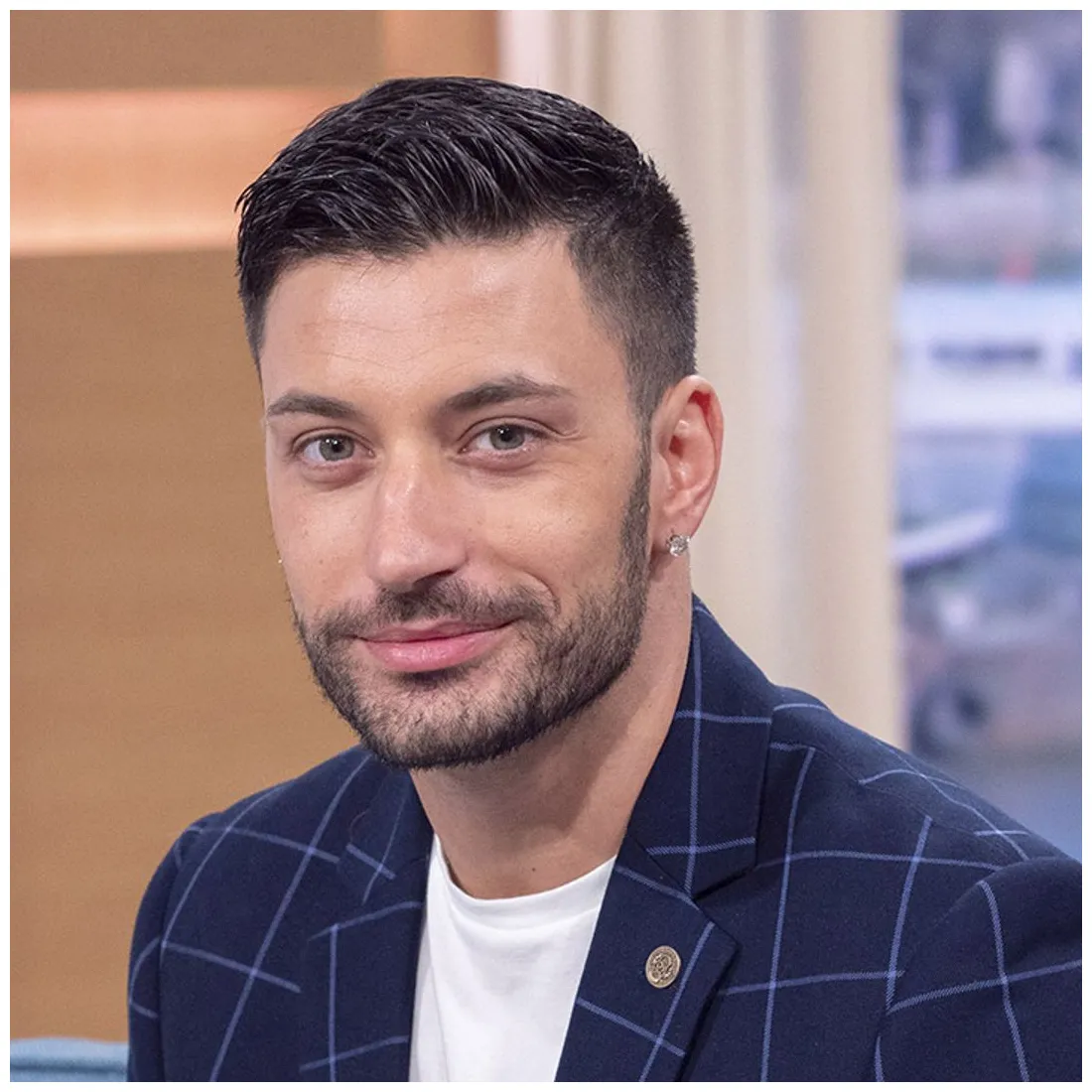 Latest news, pictures & videos hello!