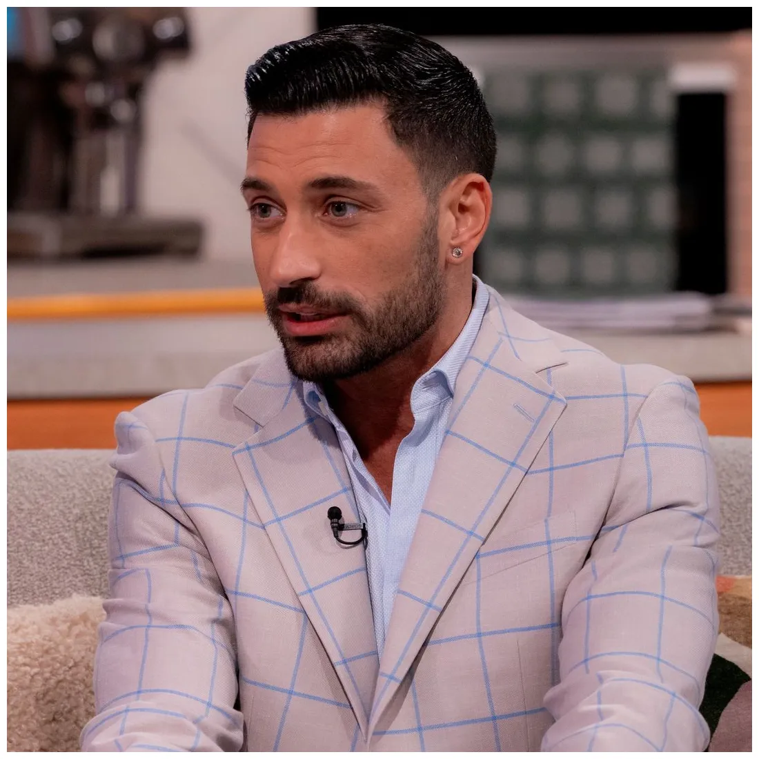 Latest news, pictures & videos hello!