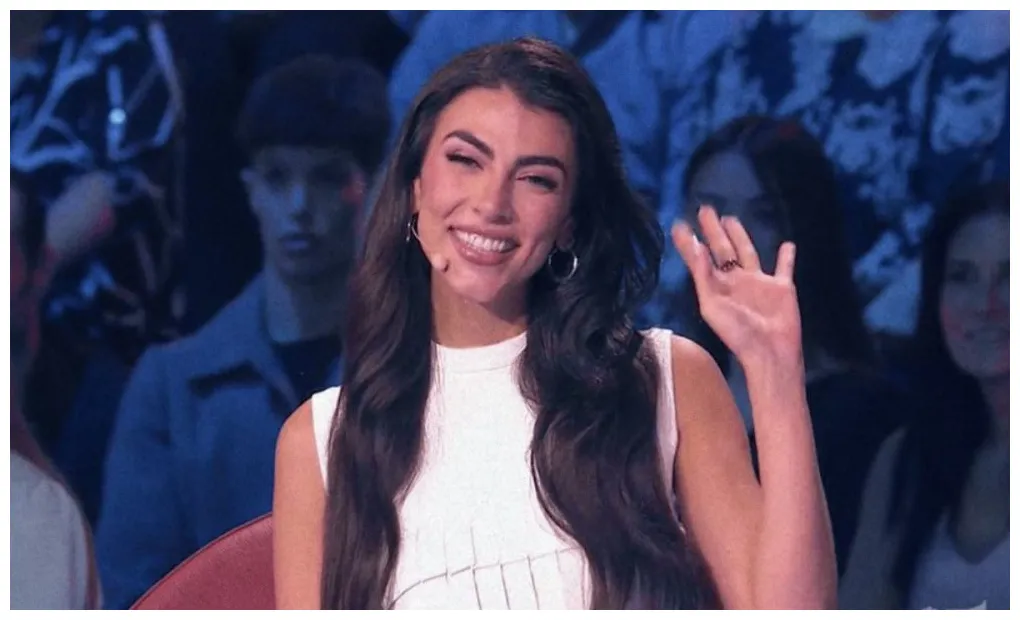 Giulia salemi saluta il grande fratello e strizza l'occhio alla rai