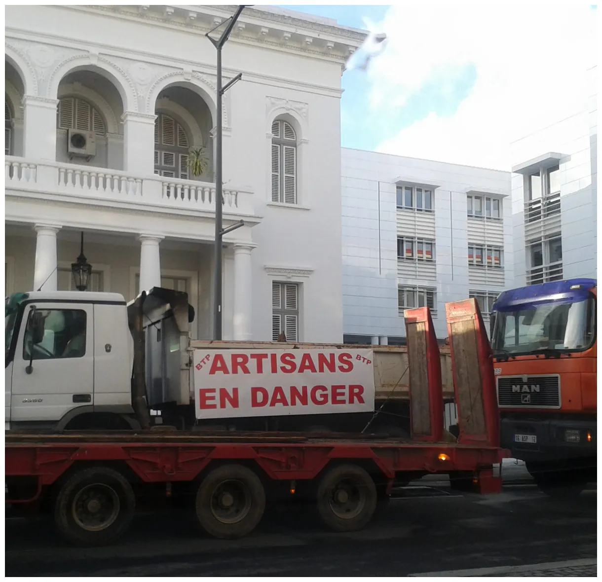 #martinique = grève.grève = martinique bondamanjak