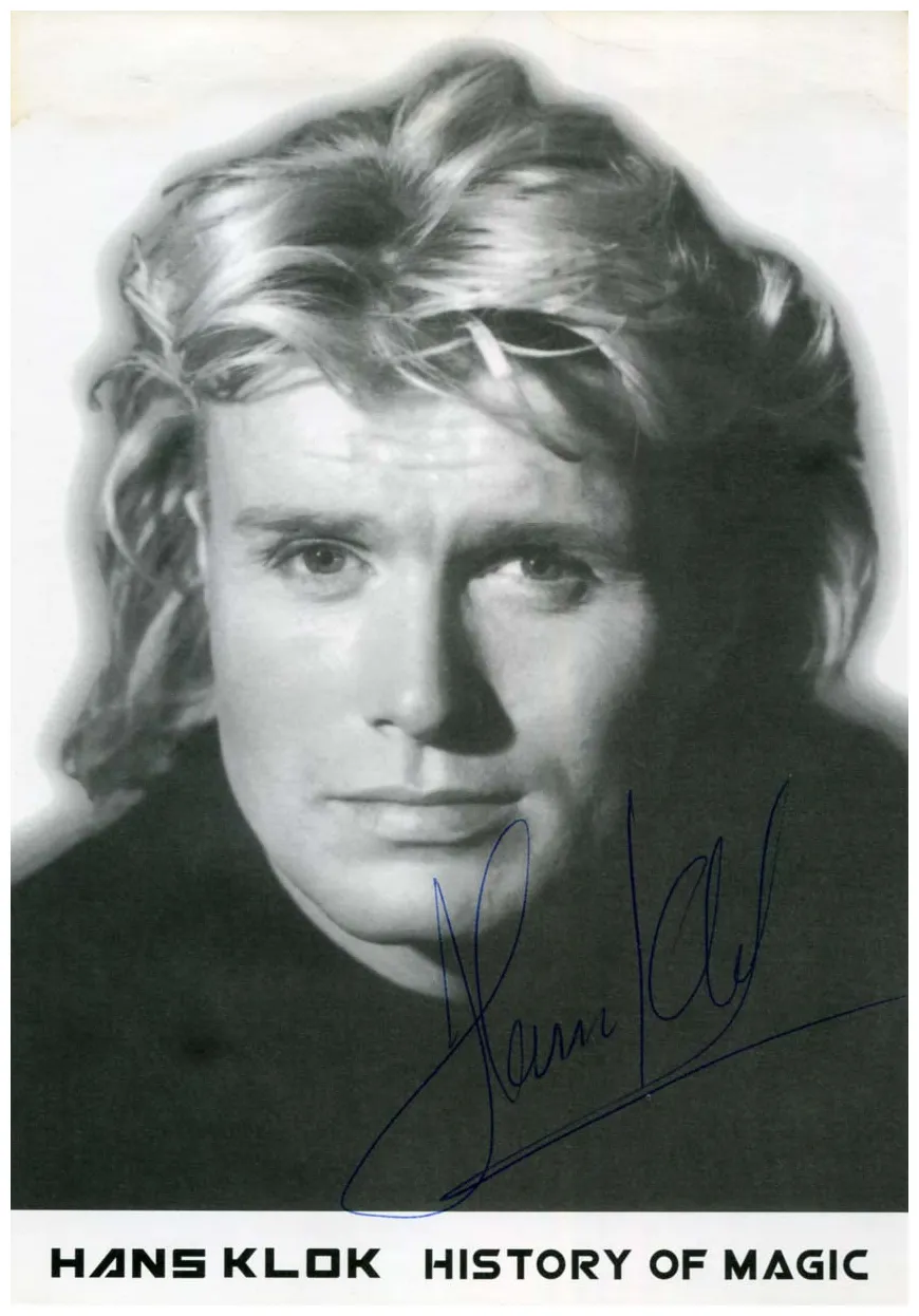 Autograph, signed graph