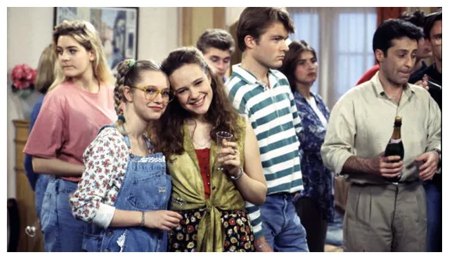 Premiers baisers , épisodes, acteurs, diffusions tv, replay télé