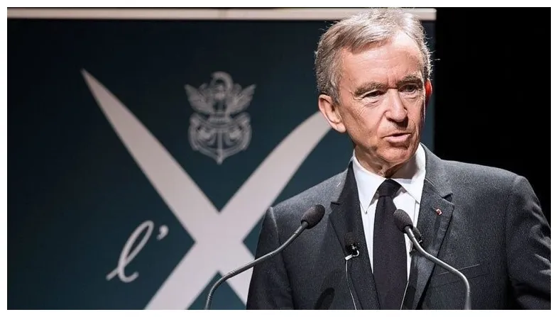 Bernard arnault a connoisseur's passion for art and luxury artmajeur