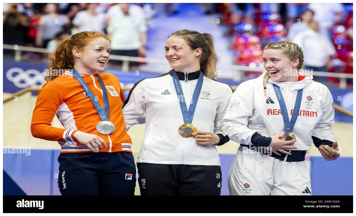 Saint-quentin-en-yvelines with her silver medal
