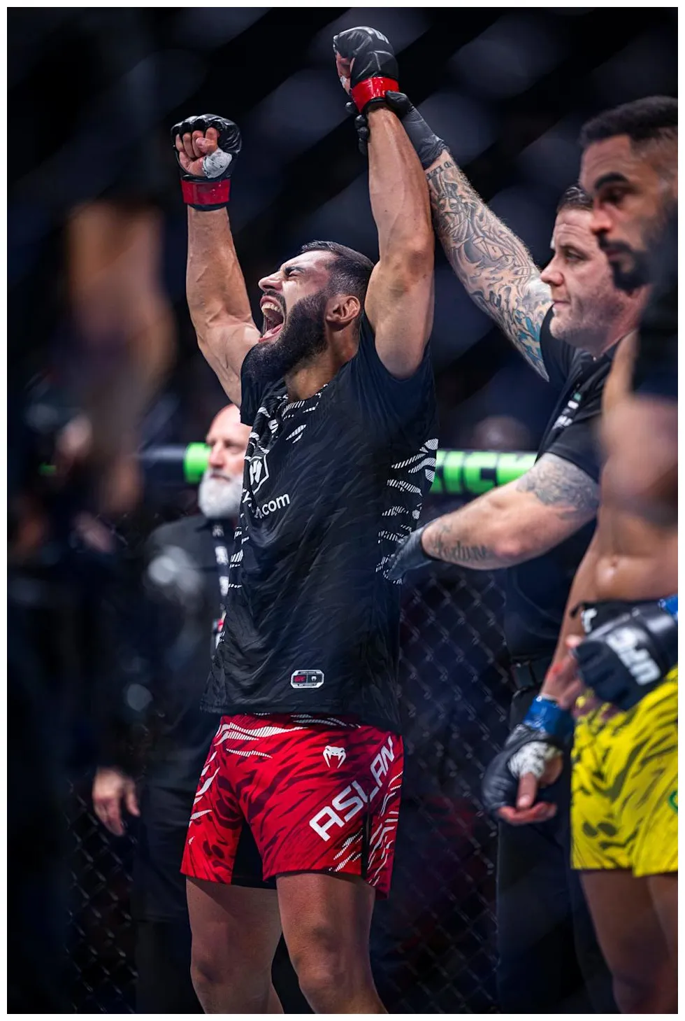 Self-proclaimed 'rising star' Ibo Aslan wants to test his power against