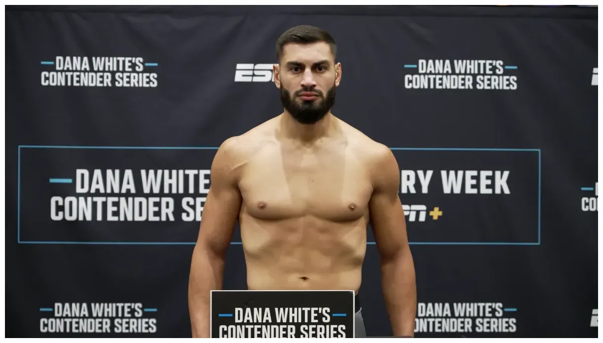 Ibo Aslan landete 32 unbeantwortete Schläge in einem epischen 51