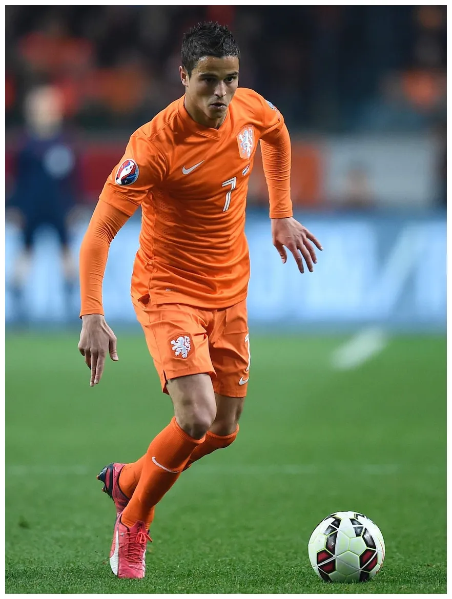 Stoke city signs after ending barcelona tenure abc news