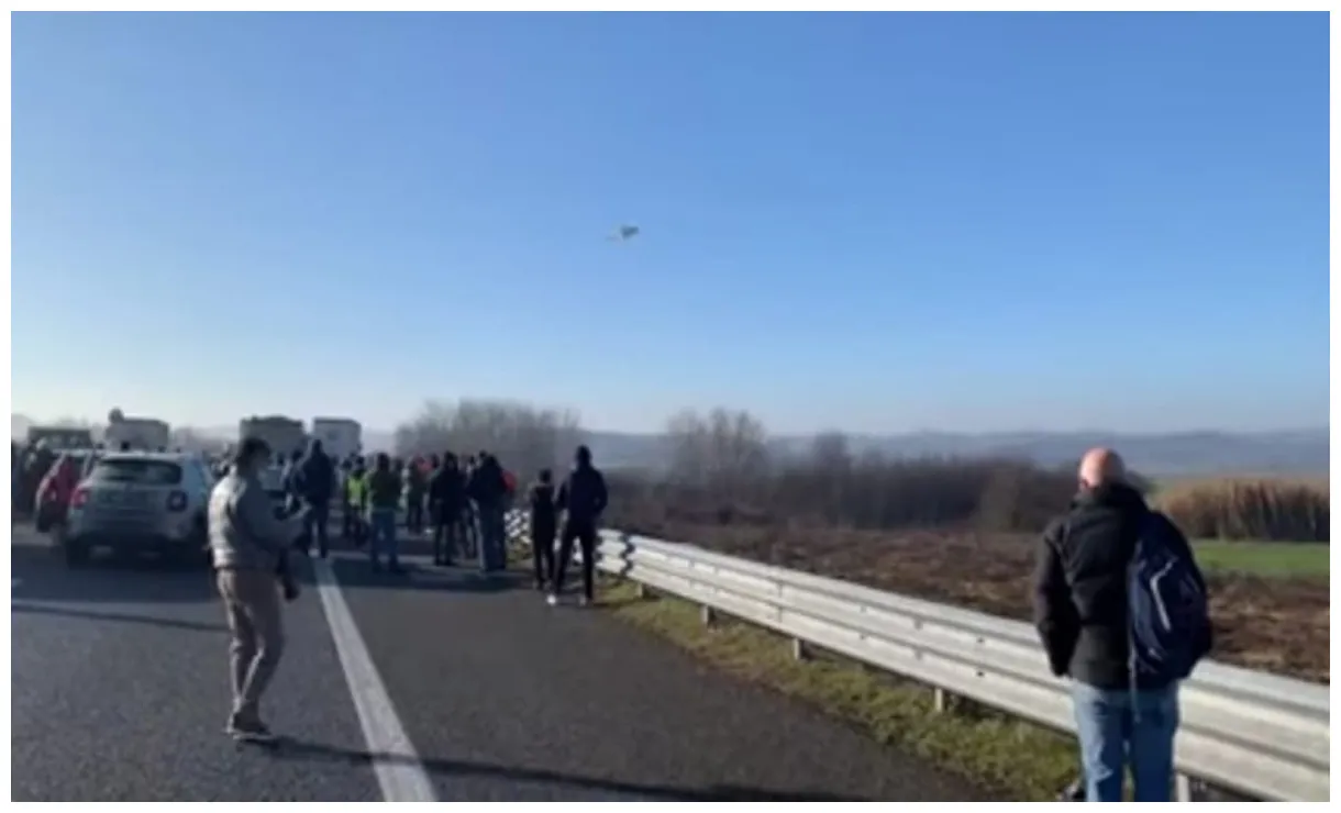Studentessa in ritardo per laurea la soluzione è geniale