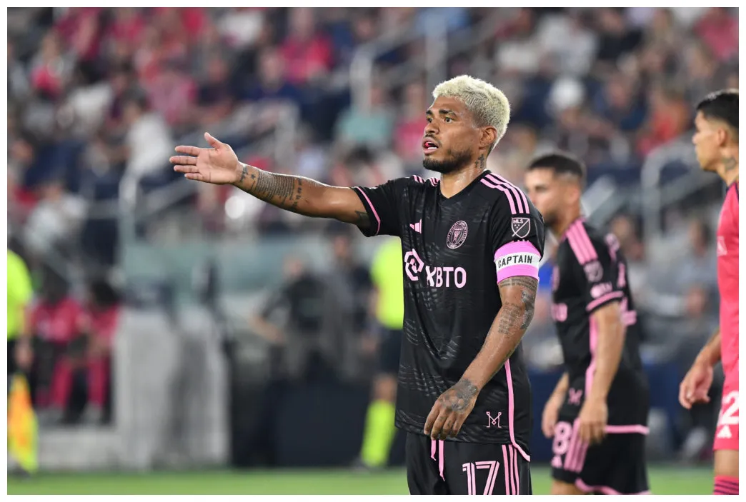 Announces end-of-year roster decisions