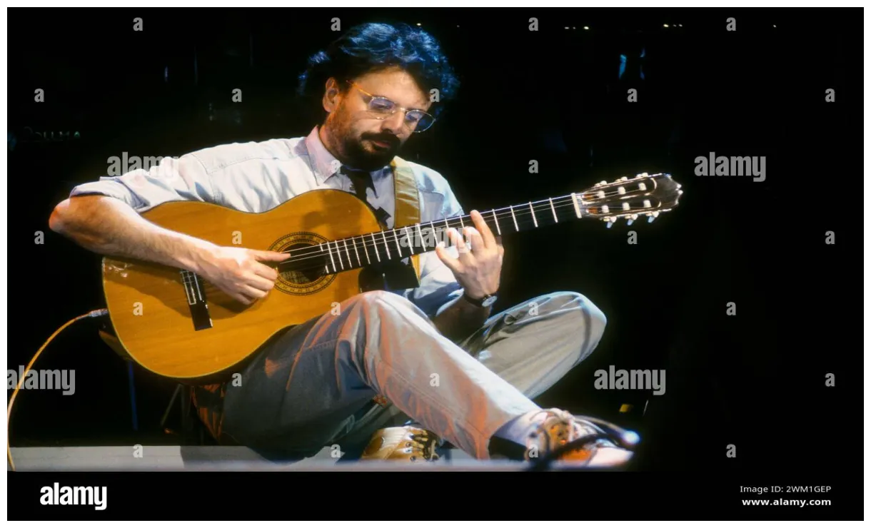 4068737 italian singer-songwriter , about 1990