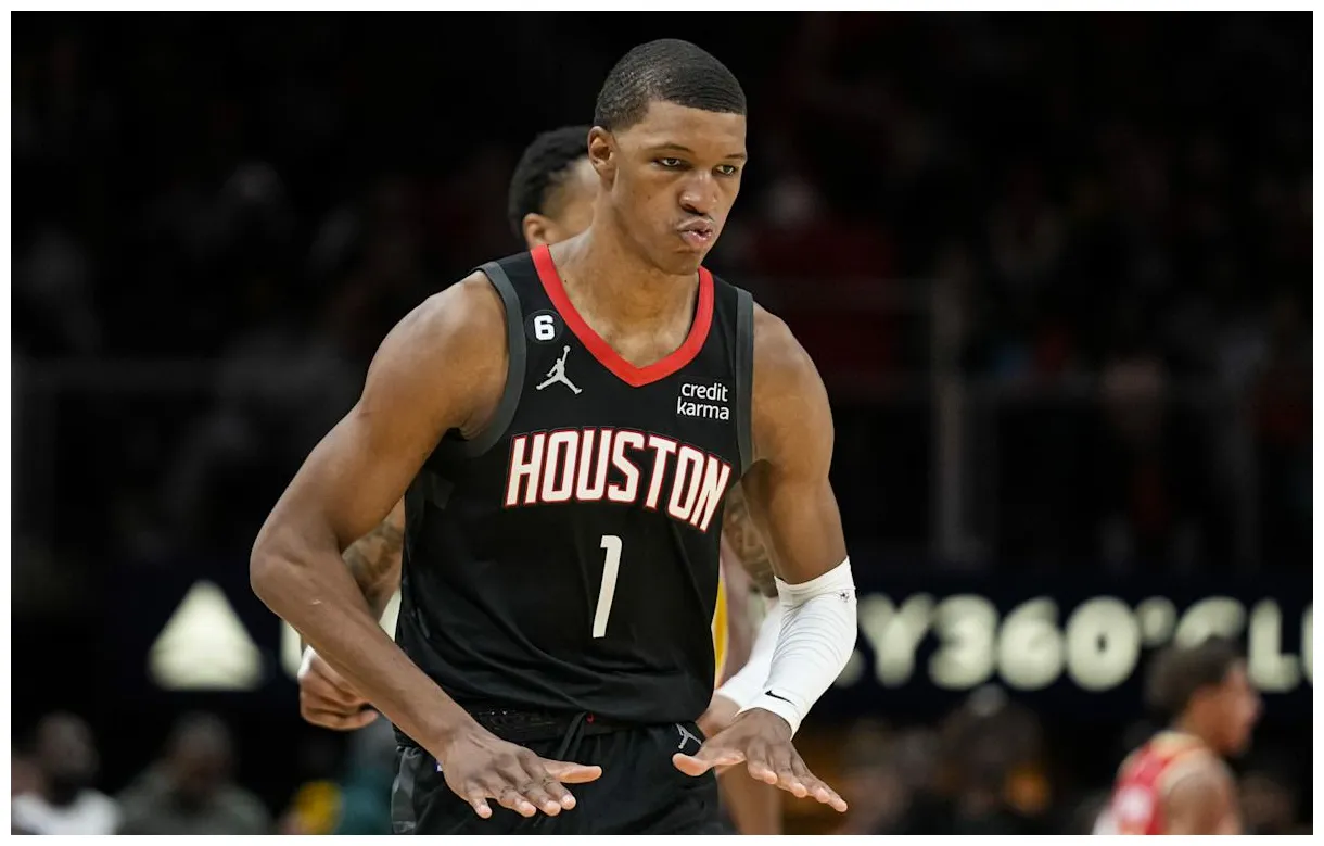 Rockets’ shows off arsenal in impressive nba debut