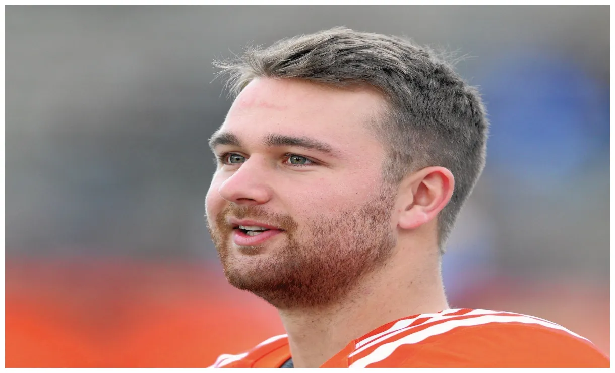 Speaking fee and booking agent contact