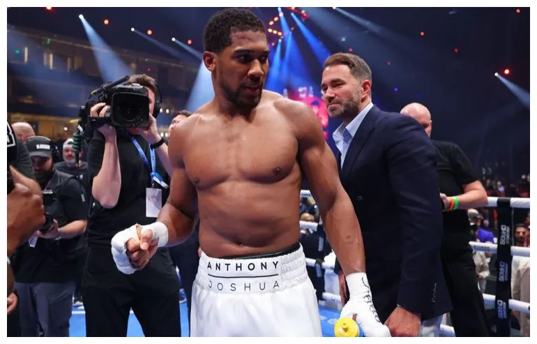 Anthony joshua-jake paul has '50/50' chance of happening after positive