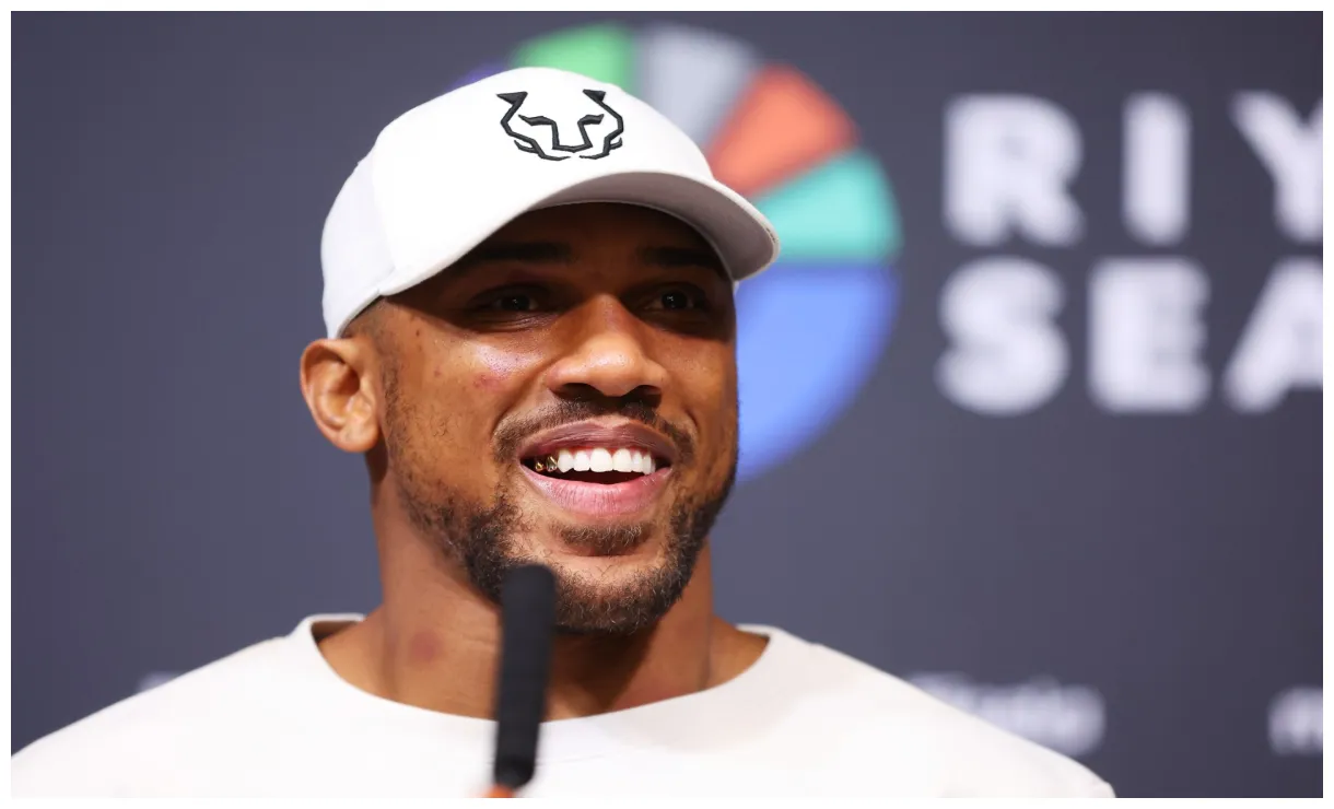 'Later rather than sooner' - Anthony Joshua warned of extreme