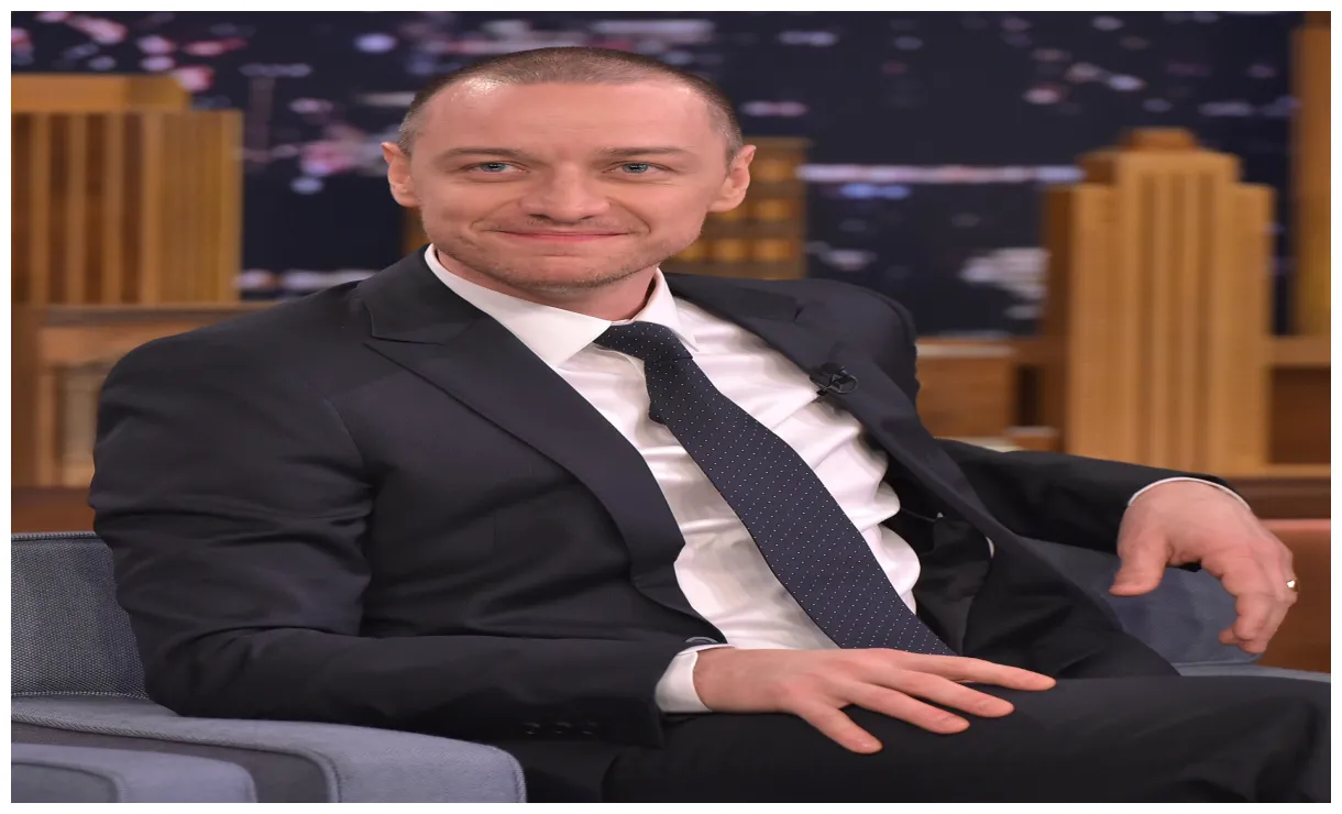 Watch James McAvoy Give Jimmy Fallon a Ride on His Shoulders | TIME