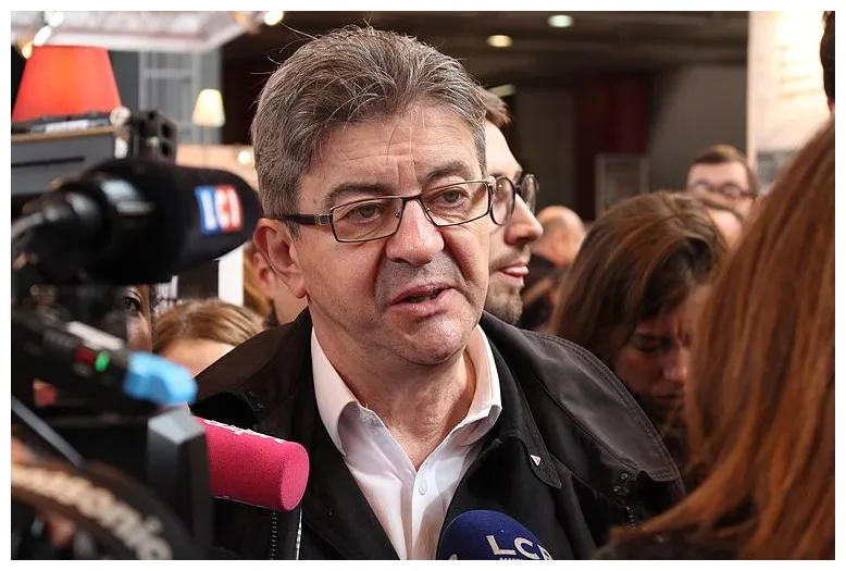 Jean-luc mélenchon annonce également sa démission de la tête de la