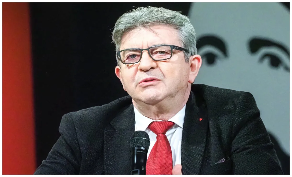 Jean-luc mélenchon s'en prend violemment à léa salamé