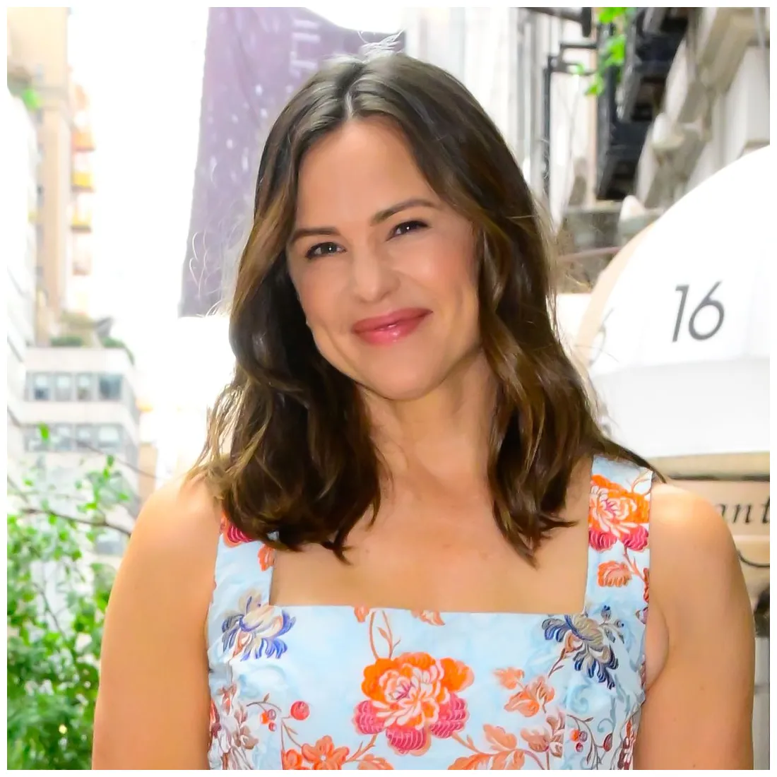 Comhlacht elektra 's comeback as