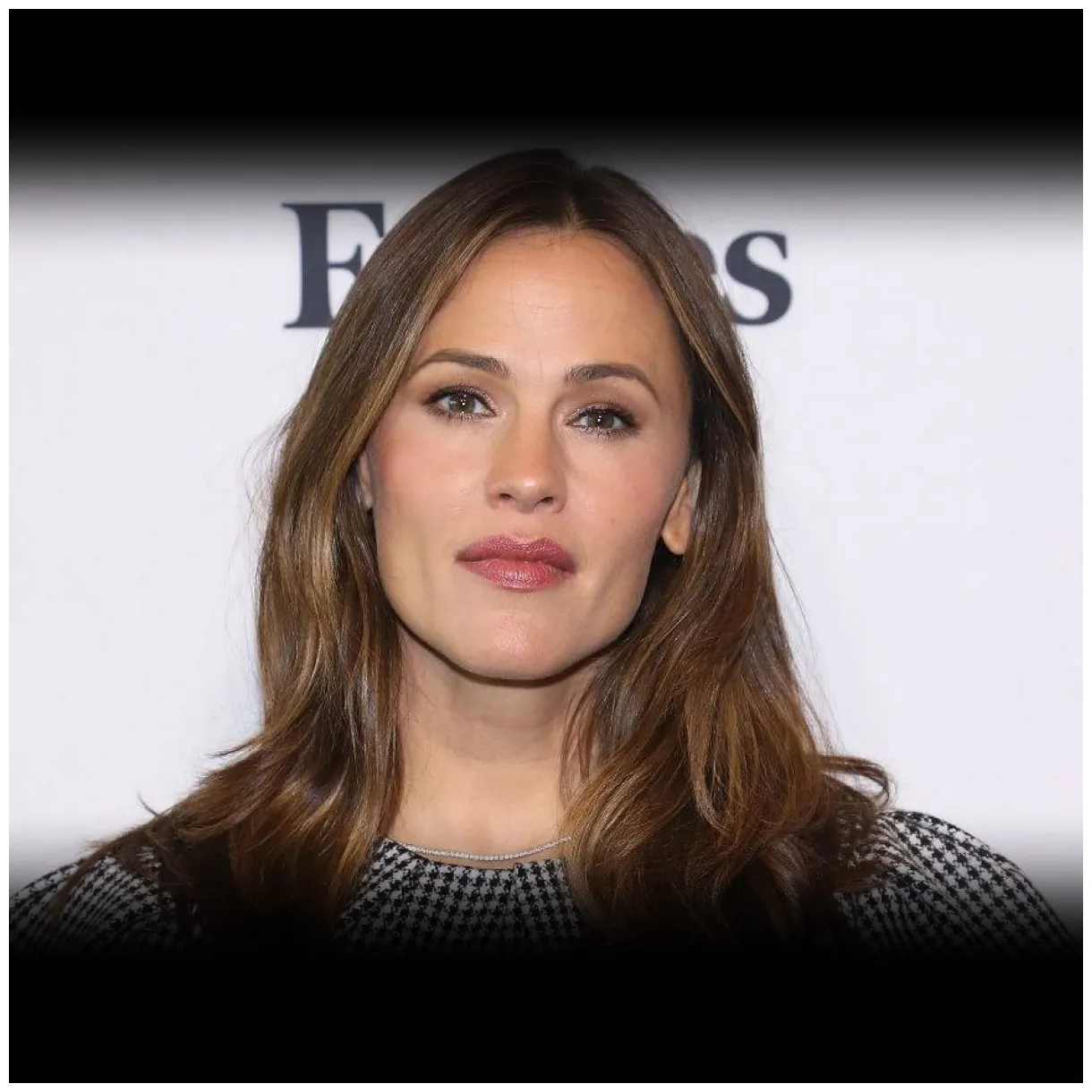 Age, bio, birt ay, family, net worth