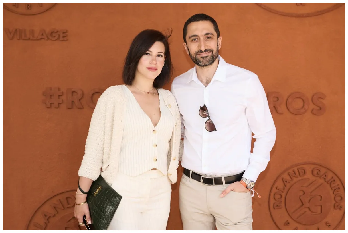 Jimmy mohamed et sa femme souailla au village lors des