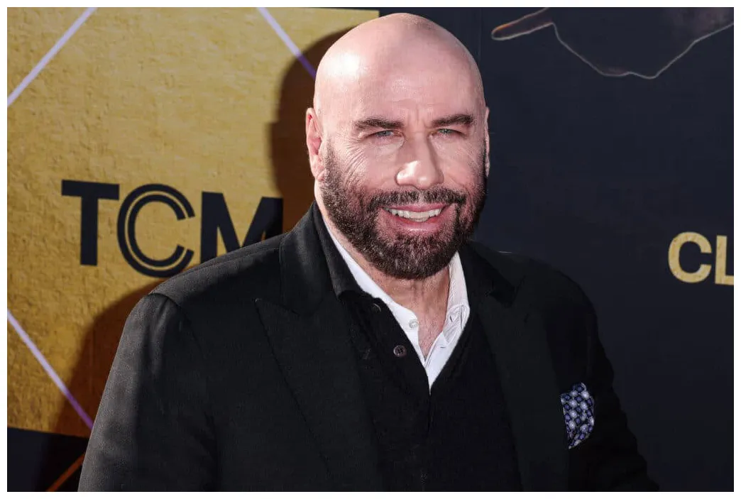 Et sa défunte épouse, kelly preston, ont eu trois enfants