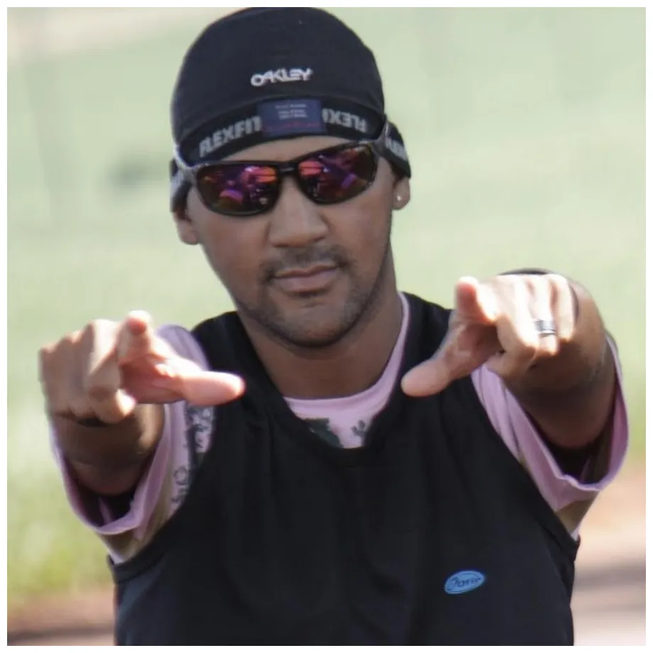 JOHNNY CLAYTON - YouTube