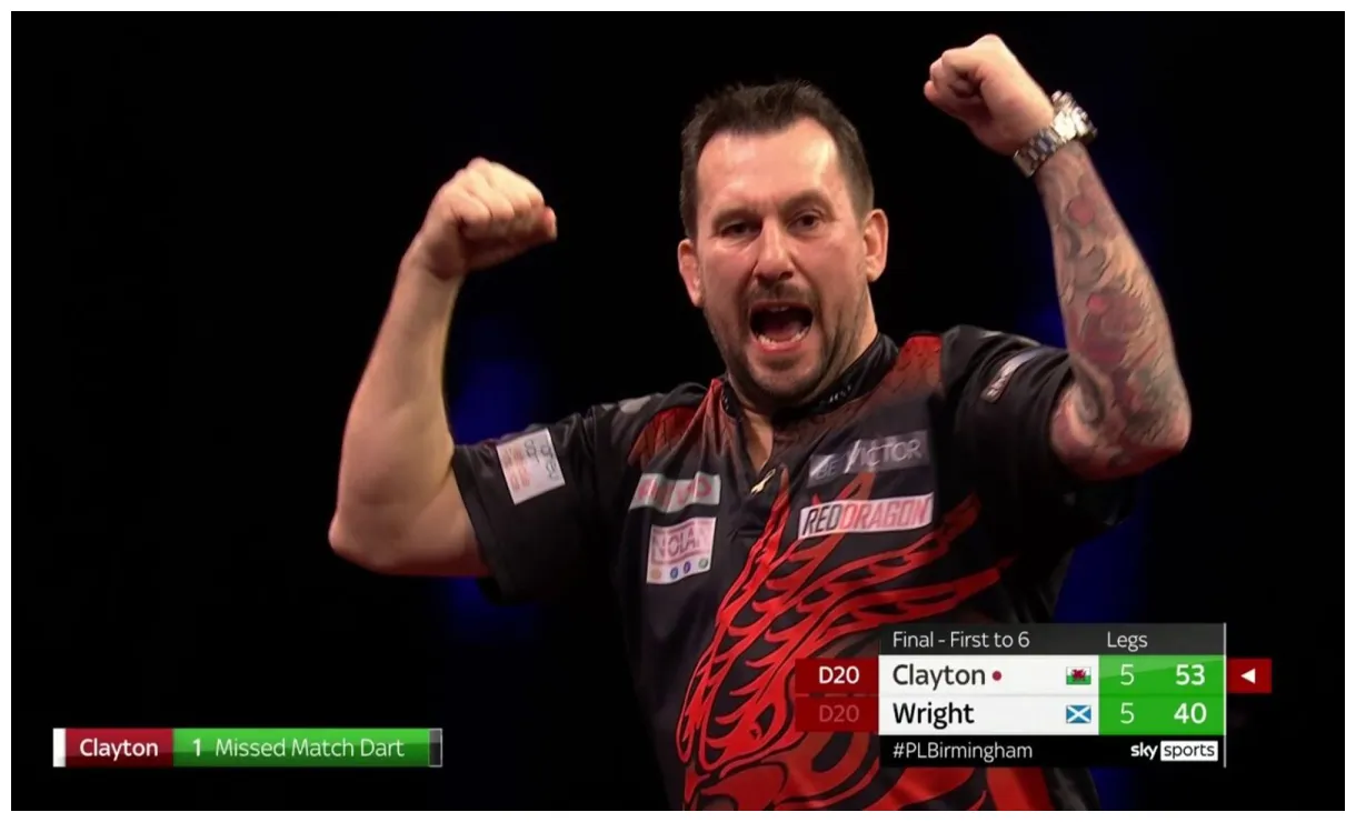 Johnny Clayton beats Peter Wright to secure two wins in a row | Darts