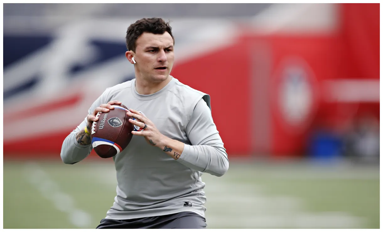 Is reportedly in serious talks to make pro football