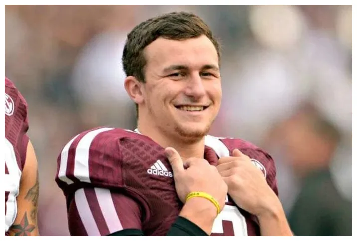 Net worth, early life, biography, family, personal life