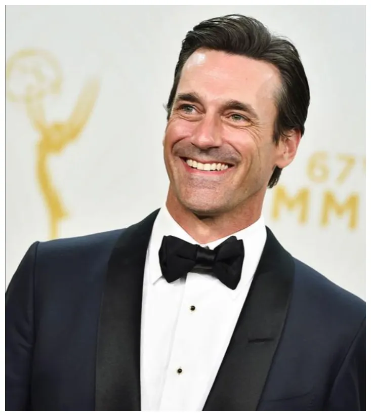 Age, facts, girlfriend, wife, net worth, family, height