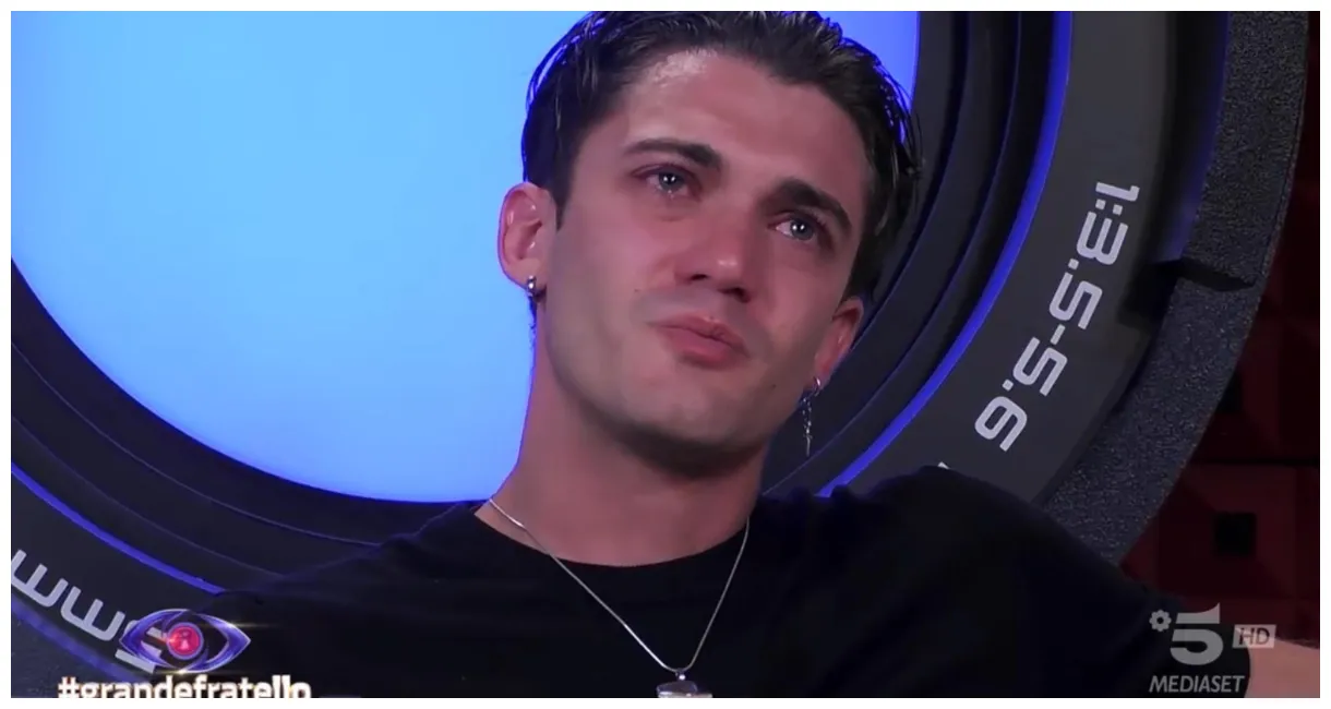 Grande fratello, jonas in lacrime dopo il rimprovero “non sono questo