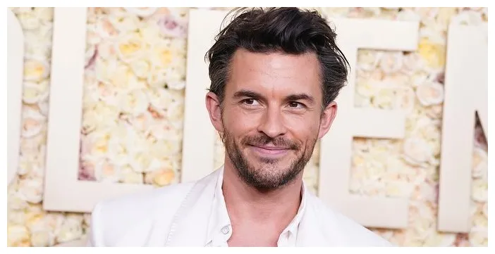 Tells his deepest, darkest secrets