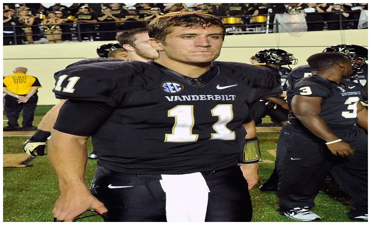 Bio, girlfriend, career & brothers players bio